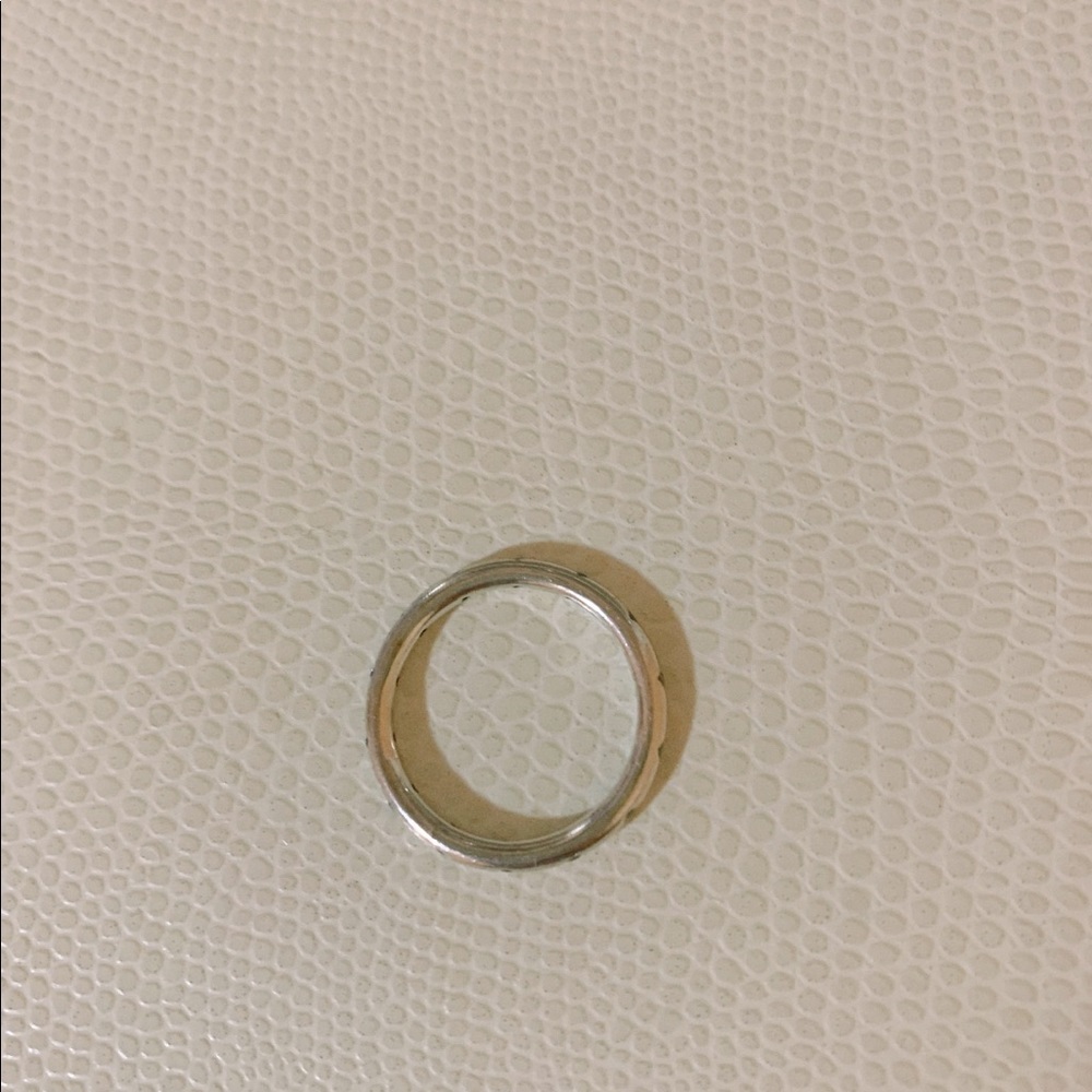 Pandora two rings